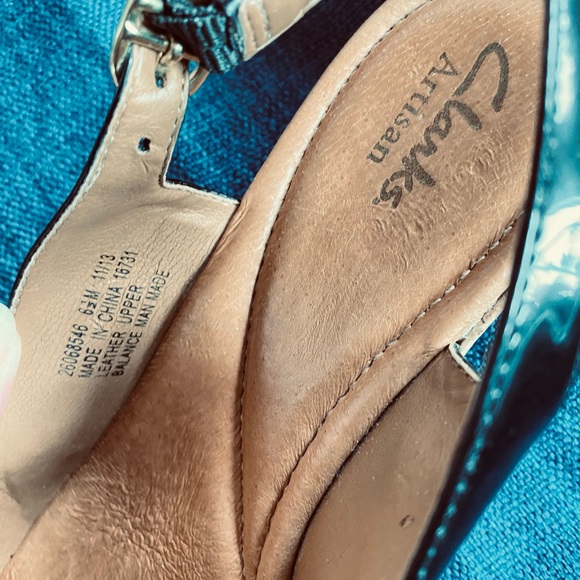 Clarks Black Patent Slingback - Picture 6 of 6